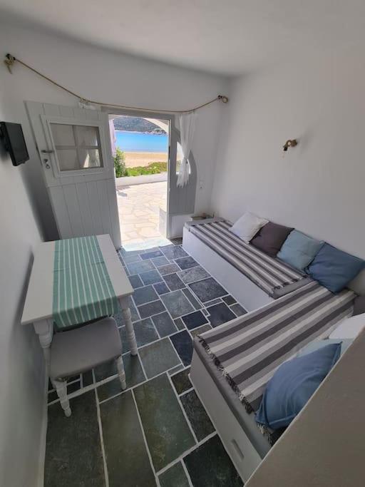 Beautiful Seaside House On The * Platis Gialos (Sifnos)